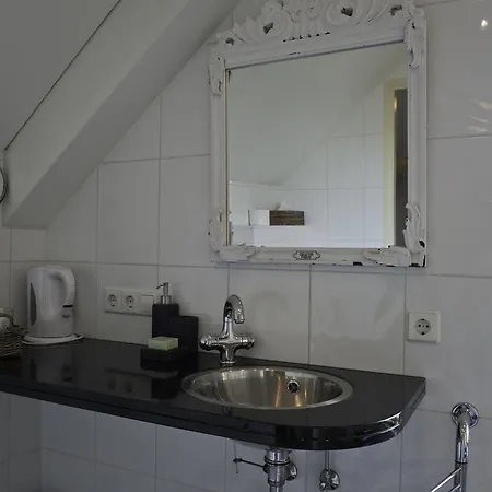 לינה וארוחת בוקר Het Winterkoninkje *